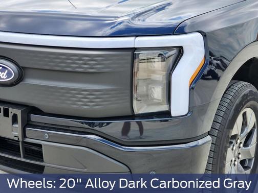 2025 Ford F-150 Lightning Flash