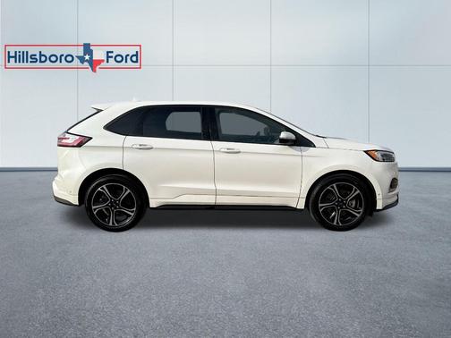 2020 Ford Edge ST