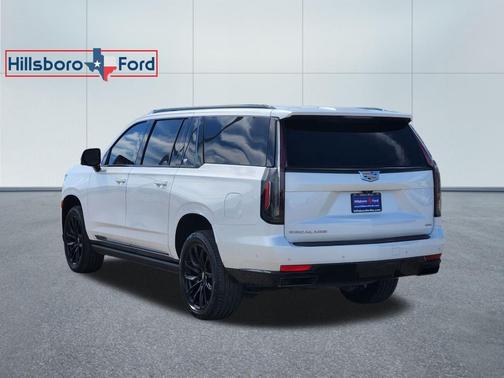 2023 Cadillac Escalade ESV Sport Platinum