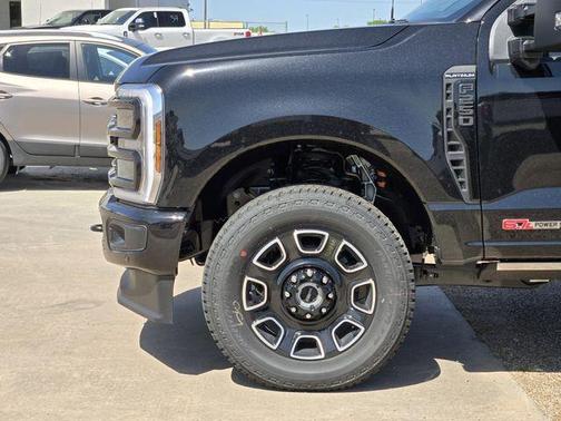 2025 Ford F-250 Platinum