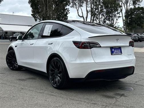 2023 Tesla Model Y Performance
