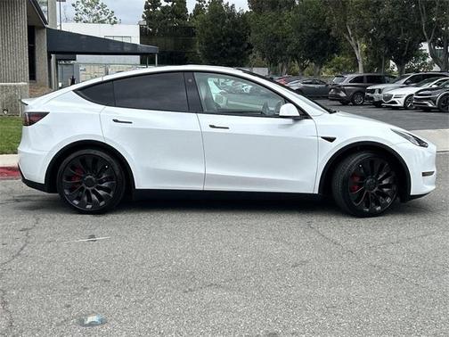 2023 Tesla Model Y Performance