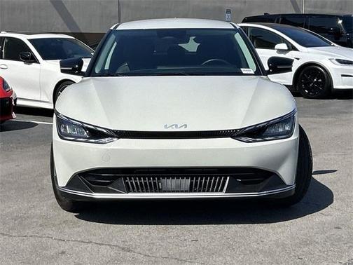 2024 Kia EV6 Light