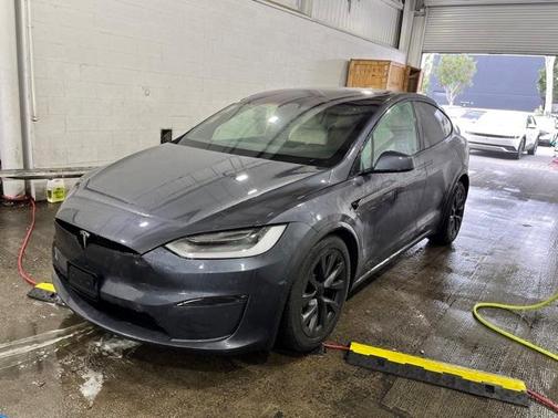 2022 Tesla Model X Plaid