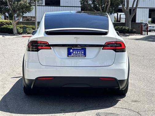 2022 Tesla Model X Base