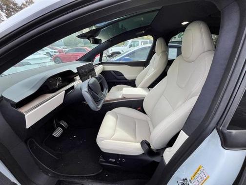 2022 Tesla Model X Base