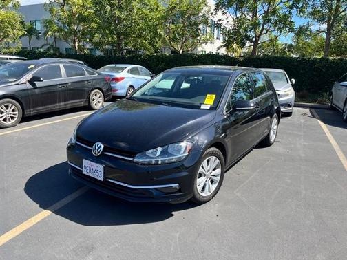 2018 Volkswagen Golf TSI SE