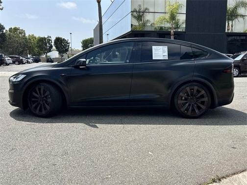 2022 Tesla Model X Base