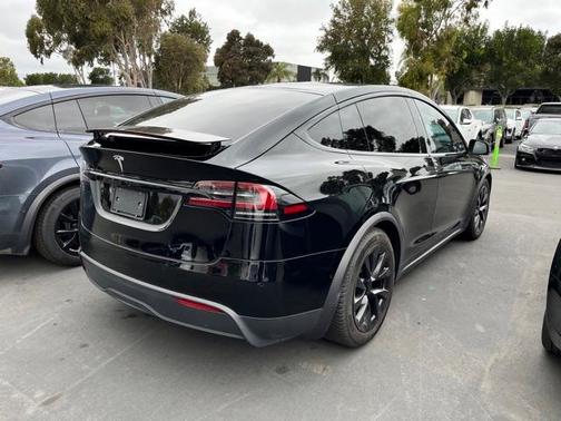 2022 Tesla Model X Base