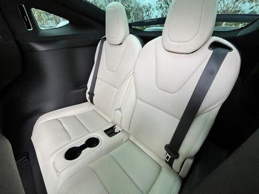 2022 Tesla Model X Base