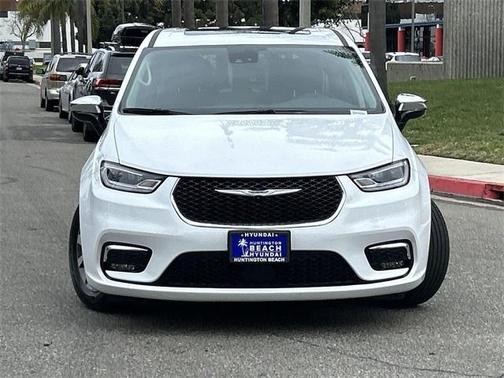 2023 Chrysler Pacifica Hybrid Limited