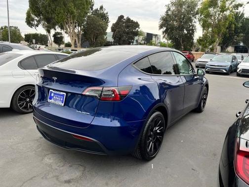 2024 Tesla Model Y Long Range