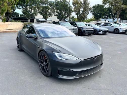 2023 Tesla Model S Plaid