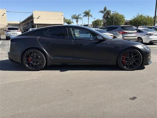 2023 Tesla Model S Plaid