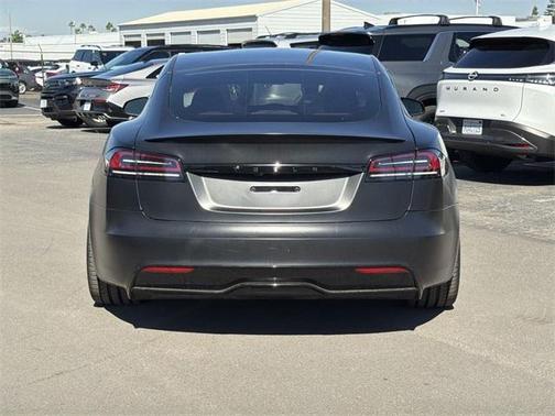 2023 Tesla Model S Plaid
