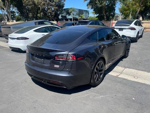 2023 Tesla Model S Plaid