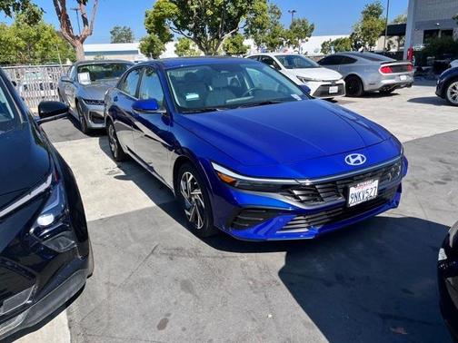 2024 Hyundai ELANTRA HEV Limited
