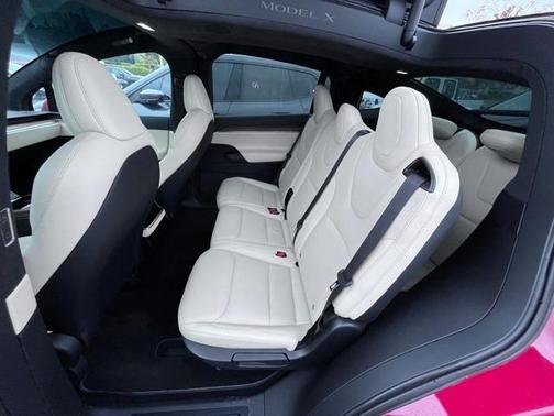 2022 Tesla Model X Base