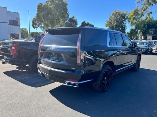 2021 Cadillac Escalade ESV Premium Luxury