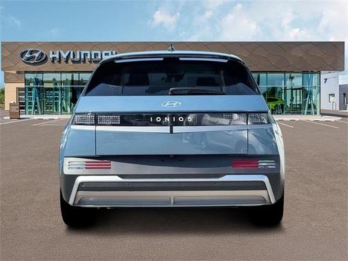 2025 Hyundai IONIQ 5 SE Standard Range