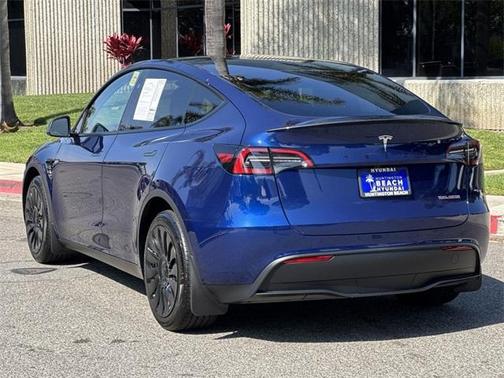 2024 Tesla Model Y Long Range