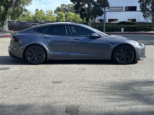 2022 Tesla Model S Plaid
