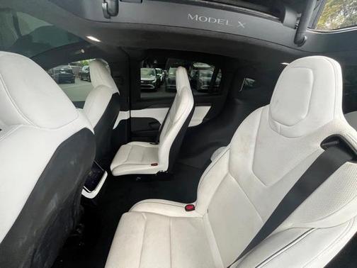 2022 Tesla Model X Plaid