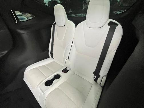 2022 Tesla Model X Plaid