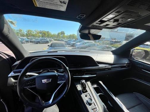 2023 Cadillac Escalade Sport