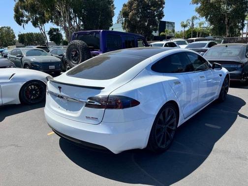 2020 Tesla Model S Long Range Plus