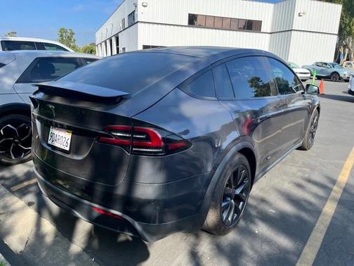 2022 Tesla Model X Base