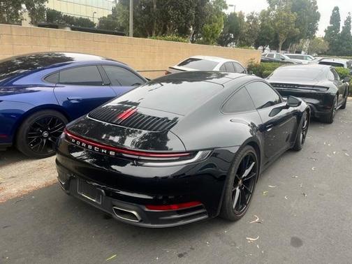 2020 Porsche 911 Carrera