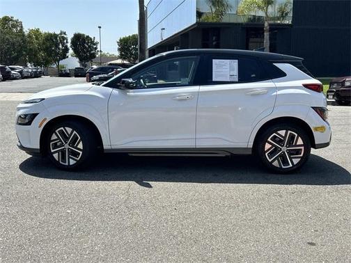 2022 Hyundai KONA EV SEL