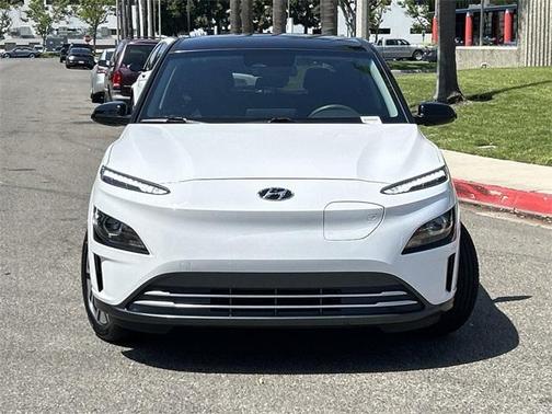 2022 Hyundai KONA EV SEL