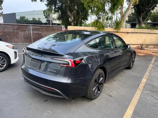 2025 Tesla Model 3 Long Range