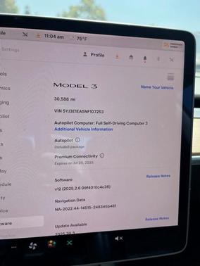 2022 Tesla Model 3 Base