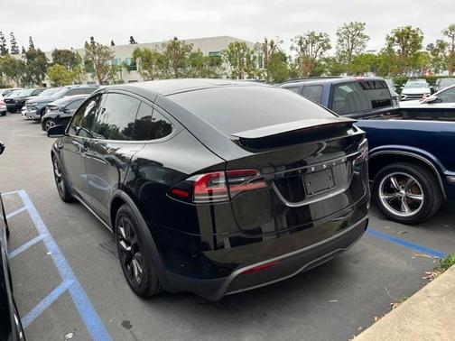 2024 Tesla Model X Base