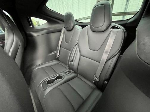 2024 Tesla Model X Base