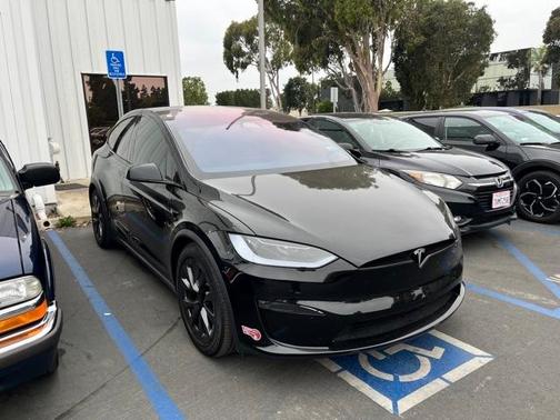 2024 Tesla Model X Base