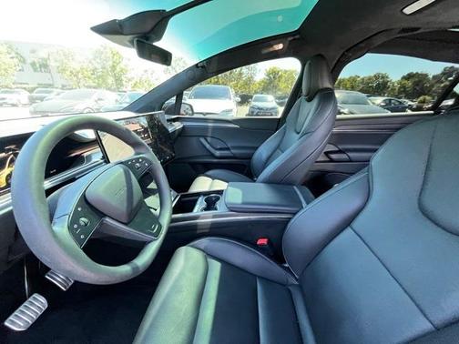 2023 Tesla Model X Plaid