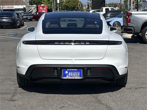 2022 Porsche Taycan Base