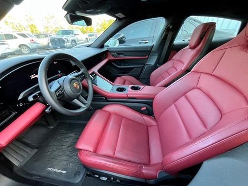 2022 Porsche Taycan Base