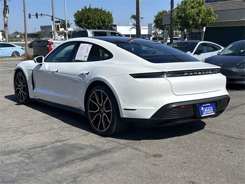 2022 Porsche Taycan Base