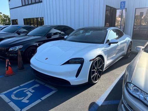 2022 Porsche Taycan Base