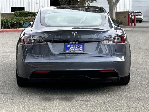 2021 Tesla Model S Long Range
