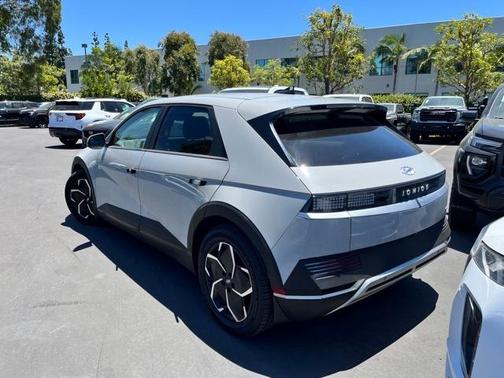 2022 Hyundai IONIQ 5 SE