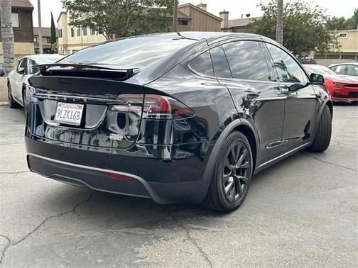 2024 Tesla Model X Plaid