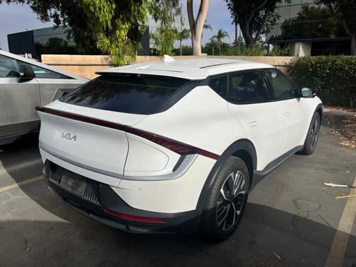 2023 Kia EV6 Light