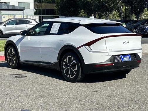 2023 Kia EV6 Light