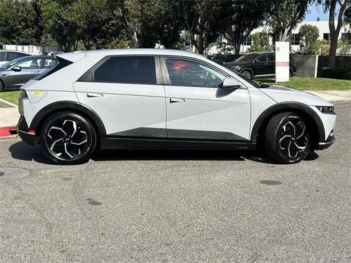2022 Hyundai IONIQ 5 SE